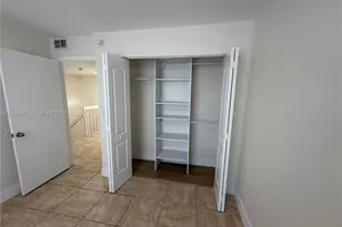6640 W 24th Ct, Hialeah, FL 33016 - Photo 23