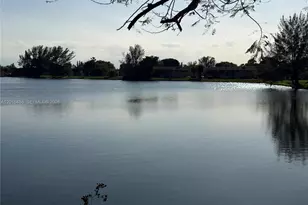 6640 W 24th Ct, Hialeah, FL 33016 - Photo 27
