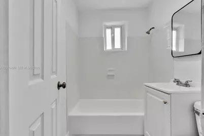 2140 NW 29th St, Oakland Park, FL 33311 - Photo 15
