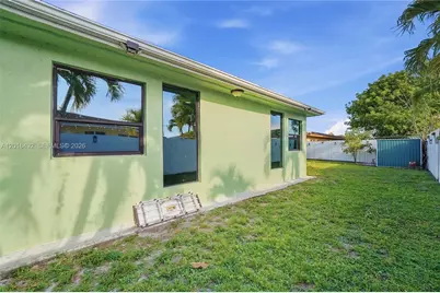 8271 NW 68th Ter, Tamarac, FL 33321 - Photo 31