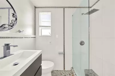 610 8th St #102, Miami Beach, FL 33139 - Photo 13