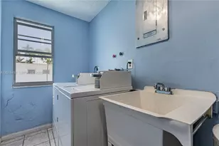 8340 Harding Ave, Miami Beach, FL 33141 - Photo 29