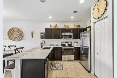 284 SE 37th Ter, Homestead, FL 33033 - Photo 19