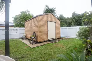 10704 SW 167th St, Miami, FL 33157 - Photo 21