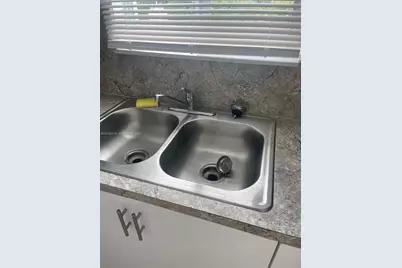 2121-2125 NW 72nd St, Miami, FL 33147 - Photo 25