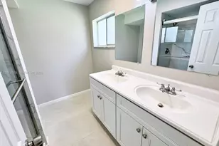 8670 Bridle Path Ct, Davie, FL 33328 - Photo 29