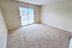 8670 Bridle Path Ct, Davie, FL 33328 - Photo 39