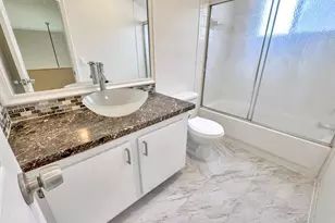 8670 Bridle Path Ct, Davie, FL 33328 - Photo 41