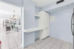 4001 Hillcrest Dr, Hollywood, FL 33021 - Photo 7