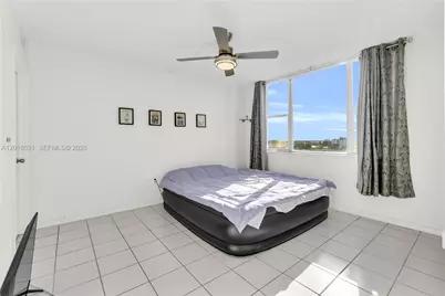 4001 Hillcrest Dr #812, Hollywood, FL 33021 - Photo 17