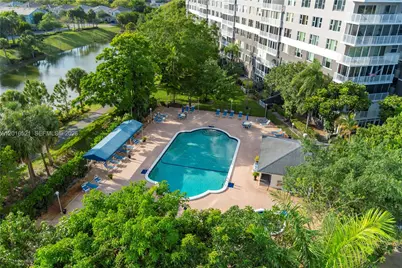 4001 Hillcrest Dr #812, Hollywood, FL 33021 - Photo 45