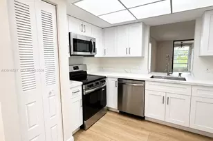 7396 NW 18th St, Margate, FL 33063 - Photo 15