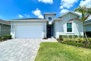 1217 SE Crosswood Wy, Port Saint Lucie, FL 34984 - Photo 1