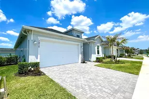 1217 SE Crosswood Wy, Port Saint Lucie, FL 34984 - Photo 1