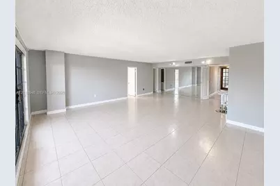 110 Salamanca Ave #PH, Coral Gables, FL 33134 - Photo 5