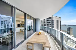 1000 Brickell Plaza, Miami, FL 33131 - Photo 11