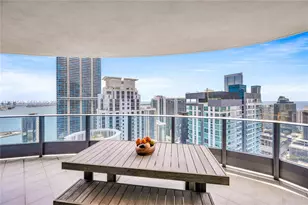 1000 Brickell Plaza, Miami, FL 33131 - Photo 7