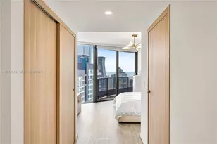 1000 Brickell Plaza, Miami, FL 33131 - Photo 35