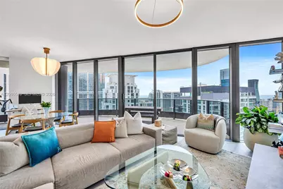 1000 Brickell Plz #4601, Miami, FL 33131 - Photo 3