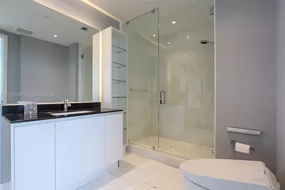 18555 Collins Ave #4605, Sunny Isles Beach, FL 33160 - Photo 23