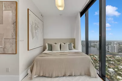 18555 Collins Ave #4605, Sunny Isles Beach, FL 33160 - Photo 43