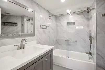 9425 Fontainebleau Blvd #202, Miami, FL 33172 - Photo 17
