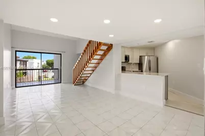9425 Fontainebleau Blvd #202, Miami, FL 33172 - Photo 5