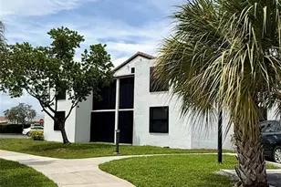 216 Lake Pointe Dr, Oakland Park, FL 33309 - Photo 23