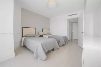 6301 Collins Ave #1102, Miami Beach, FL 33141 - Photo 21