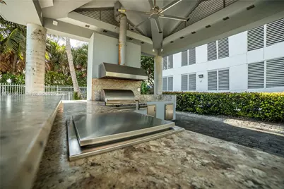 6301 Collins Ave #1102, Miami Beach, FL 33141 - Photo 25