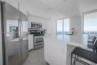 6301 Collins Ave #1102, Miami Beach, FL 33141 - Photo 9