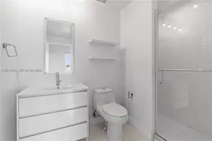 10 SW South River Dr, Miami, FL 33130 - Photo 15