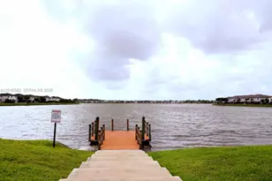 16012 NW 91st Ct, Miami Lakes, FL 33018 - Photo 15