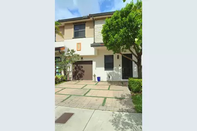 16012 NW 91st Ct, Miami Lakes, FL 33018 - Photo 13