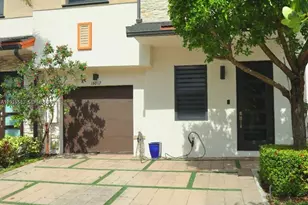 16012 NW 91st Ct, Miami Lakes, FL 33018 - Photo 13