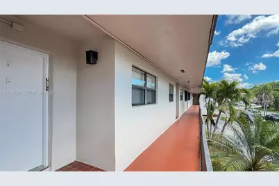 8885 Fontainebleau Blvd #205, Miami, FL 33172 - Photo 27