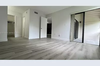 8885 Fontainebleau Blvd #205, Miami, FL 33172 - Photo 17