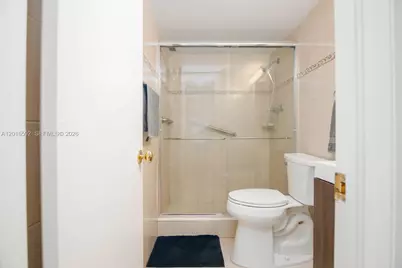 5555 Collins Ave #14U, Miami Beach, FL 33140 - Photo 35