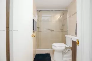 5555 Collins Ave, Miami Beach, FL 33140 - Photo 35