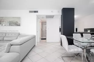 5555 Collins Ave, Miami Beach, FL 33140 - Photo 25