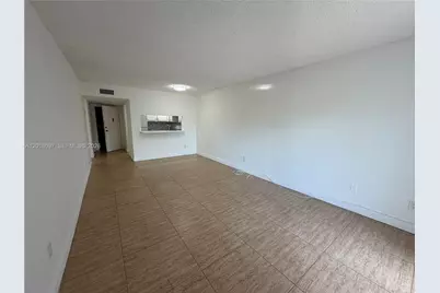13685 NE 10th Ave #304, North Miami, FL 33161 - Photo 5