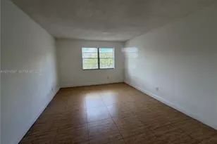13685 NE 10th Ave, North Miami, FL 33161 - Photo 9