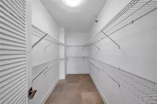 11113 Biscayne Blvd, Miami, FL 33181 - Photo 23