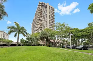 11113 Biscayne Blvd, Miami, FL 33181 - Photo 33