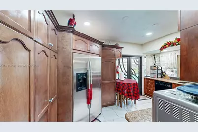 10900 SW 177th Ter, Miami, FL 33157 - Photo 15
