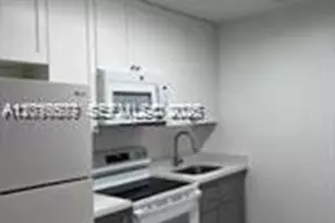 6990 NW 186th St, Hialeah, FL 33015 - Photo 11