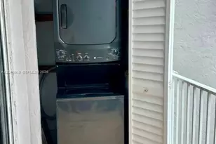 2680 W 76th St, Hialeah, FL 33016 - Photo 11