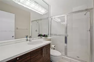 19101 NE 36th Ct, Aventura, FL 33180 - Photo 23