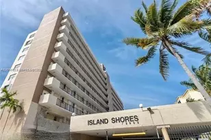 2903 N Miami Beach Blvd, North Miami Beach, FL 33160 - Photo 1