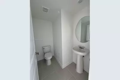 663 SE 13th St Cir, Homestead, FL 33034 - Photo 9